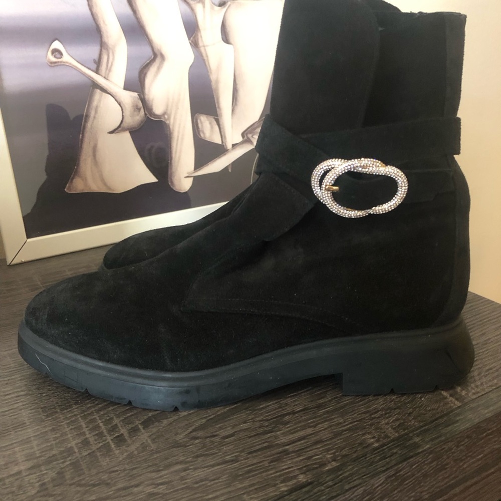 Stuart Weitzman Elegant Black Suede Women's Boots with Rhinestone Buckle Sz 9B